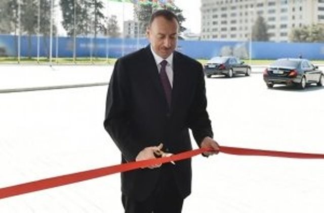 Президент Азербайджана на открытии новых станций Бакинского метрополитена - ФОТО - ВИДЕО